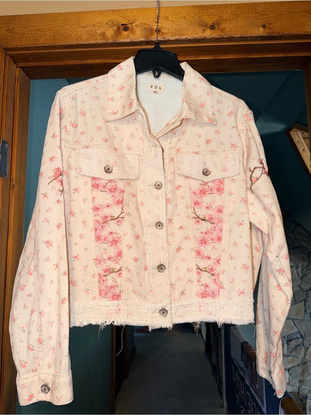 NWOT POL Pink Floral Cropped Button-Up Jean Jacket